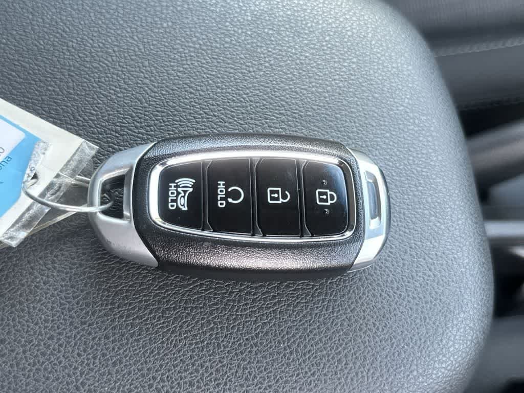 Used 2023 Abyss Black Pearl Hyundai SEL image 28