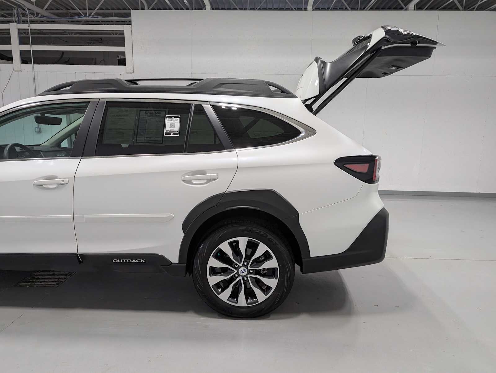 Used 2025 Crystal White Pearl Subaru Limited image 11