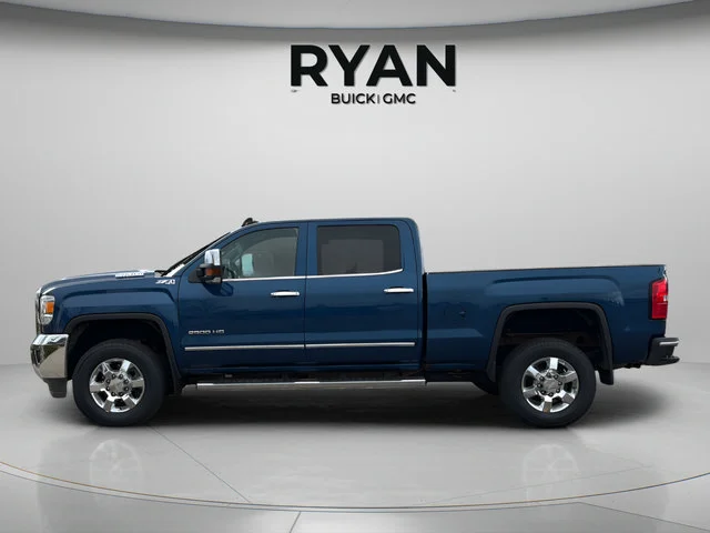 Used 2018 STONE BLUE METALLIC GMC SLT image 3