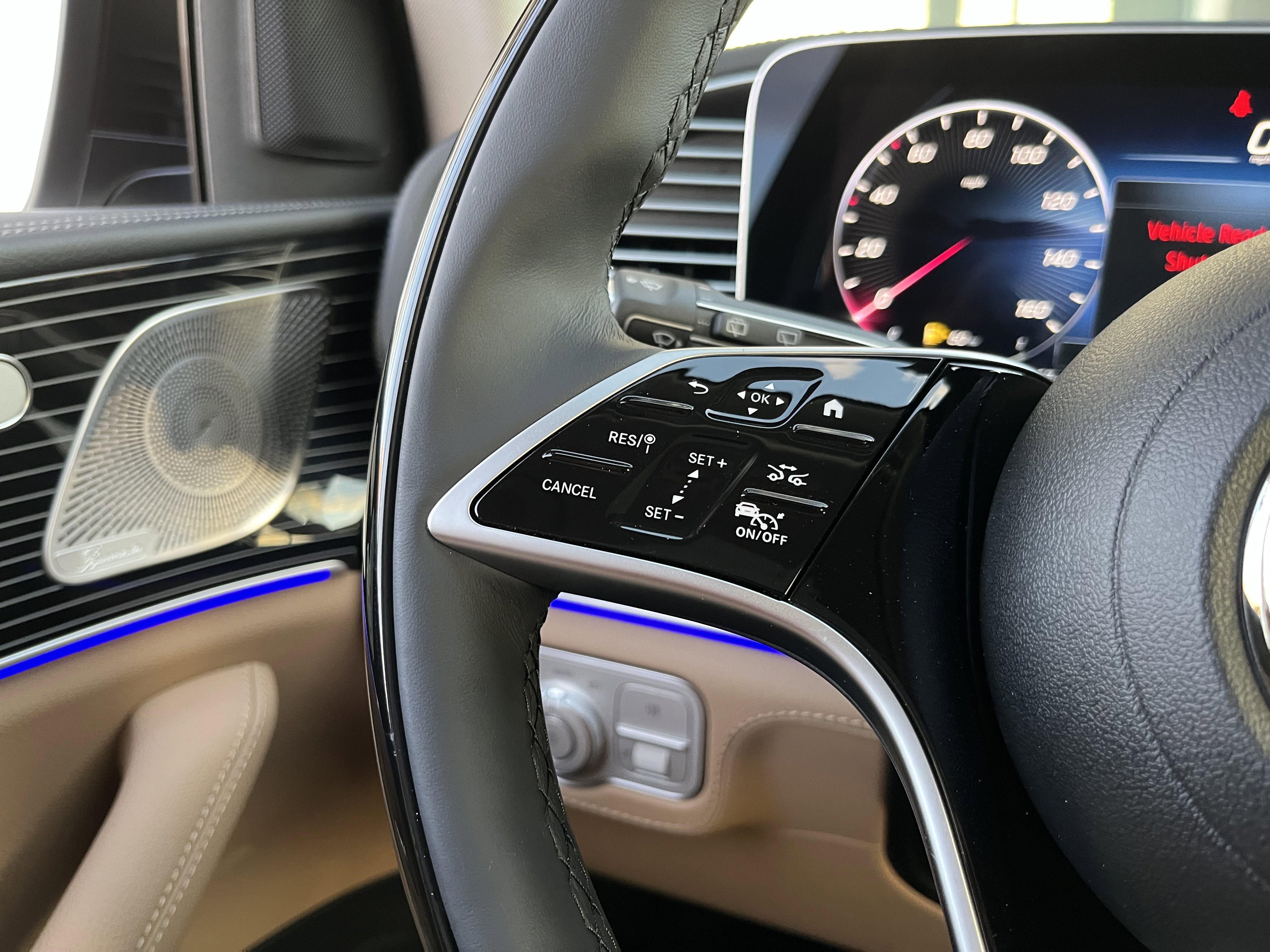 New 2026 MOONLIGHT WHITE Mercedes-Benz GLE 450 image 26