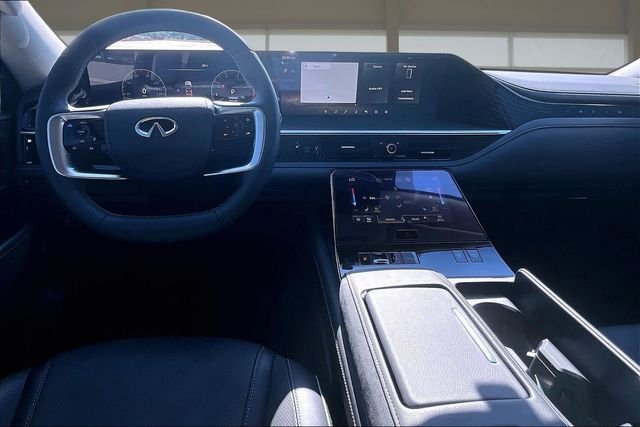 Used 2026 Black INFINITI LUXE image 16