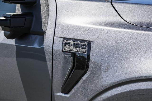 New 2026 Carbonized Gray Metallic Ford XLT image 39
