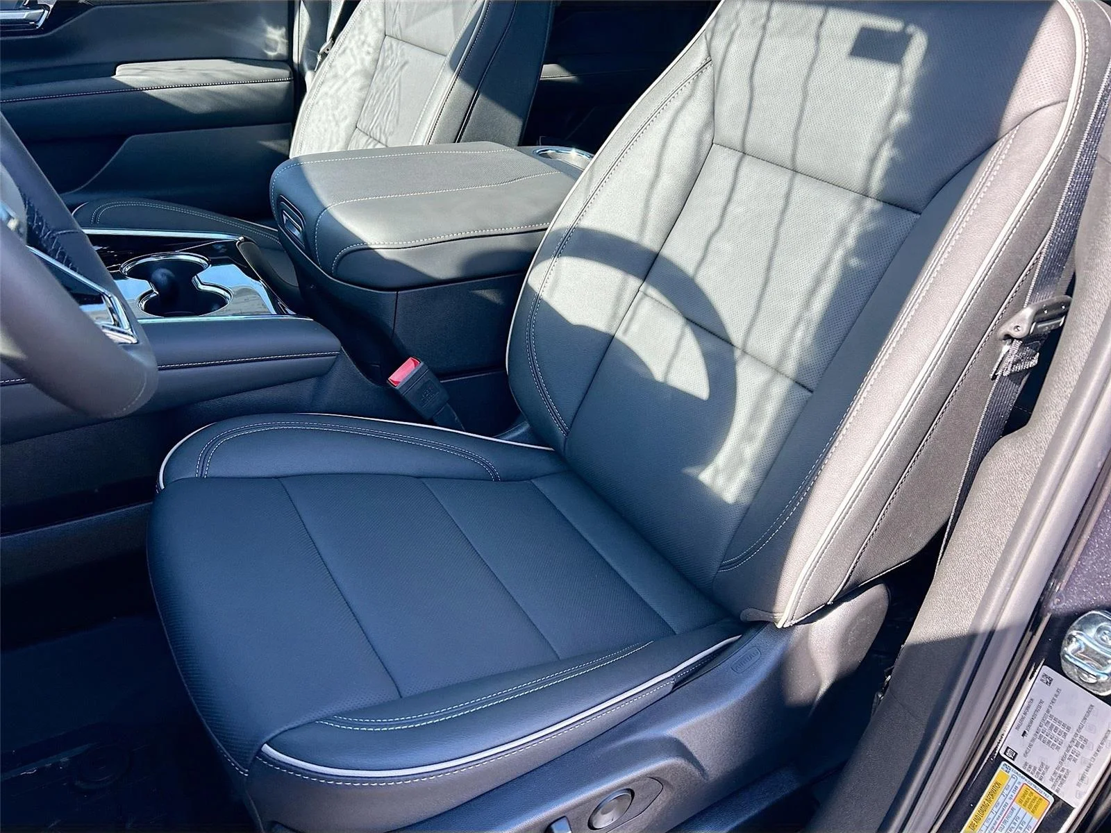 2026 Chevrolet Suburban Premier - Photo 20
