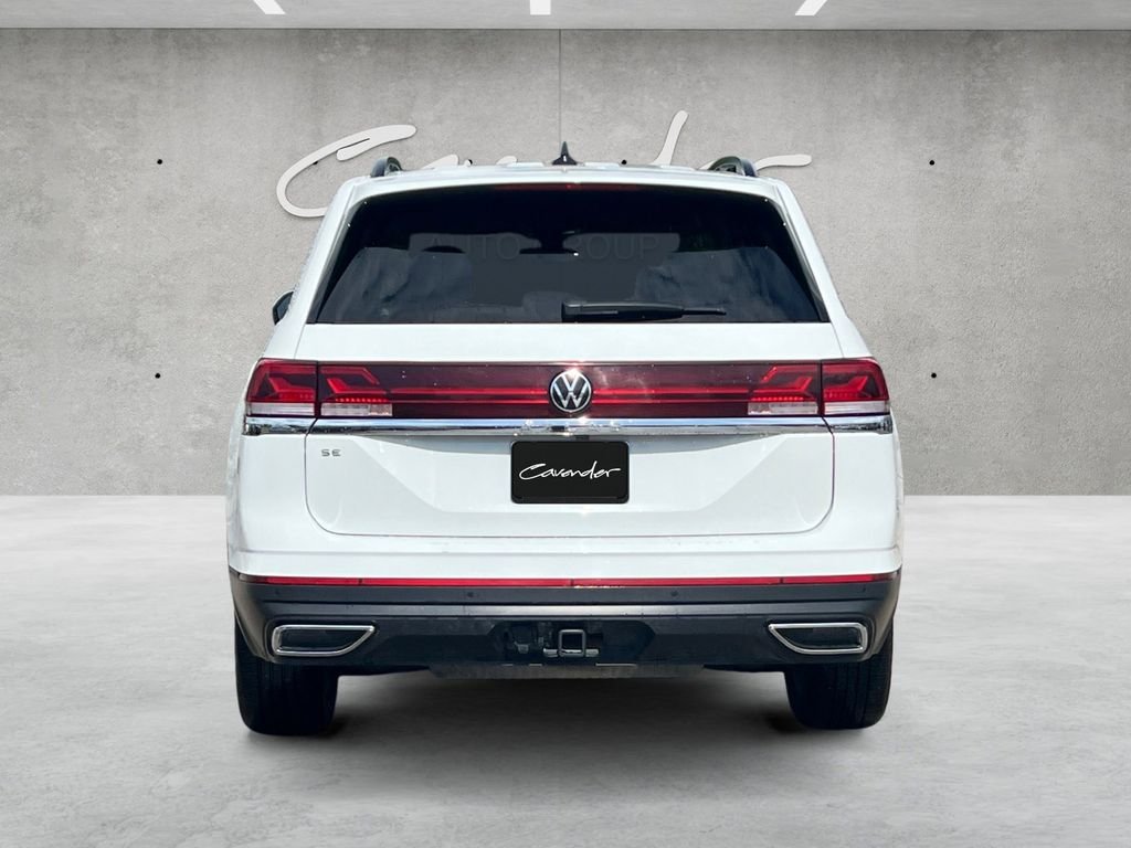Used 2025  Volkswagen 2.0T SE w/Technology image 15
