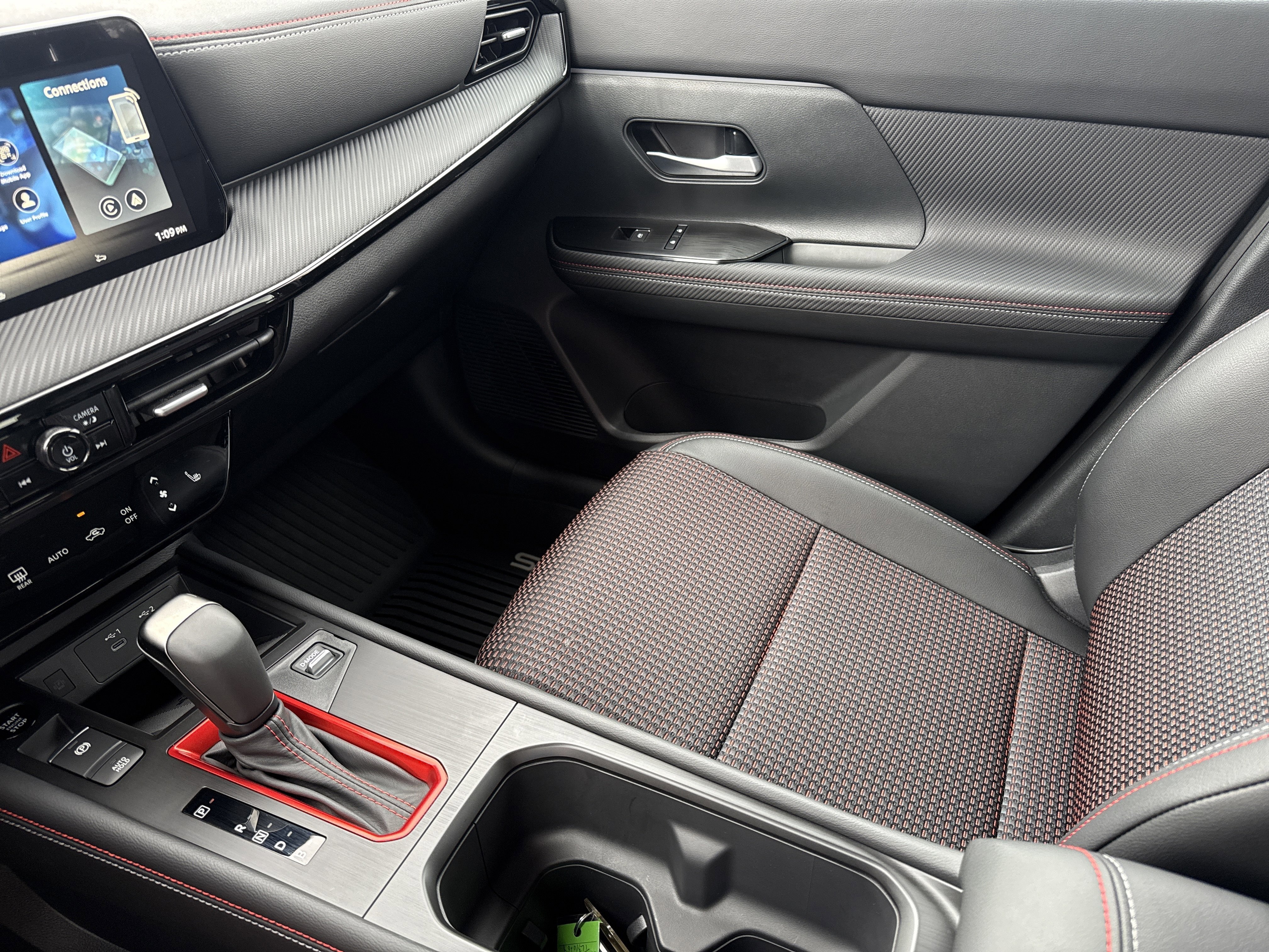 2026 Nissan KICKS SR - Photo 21