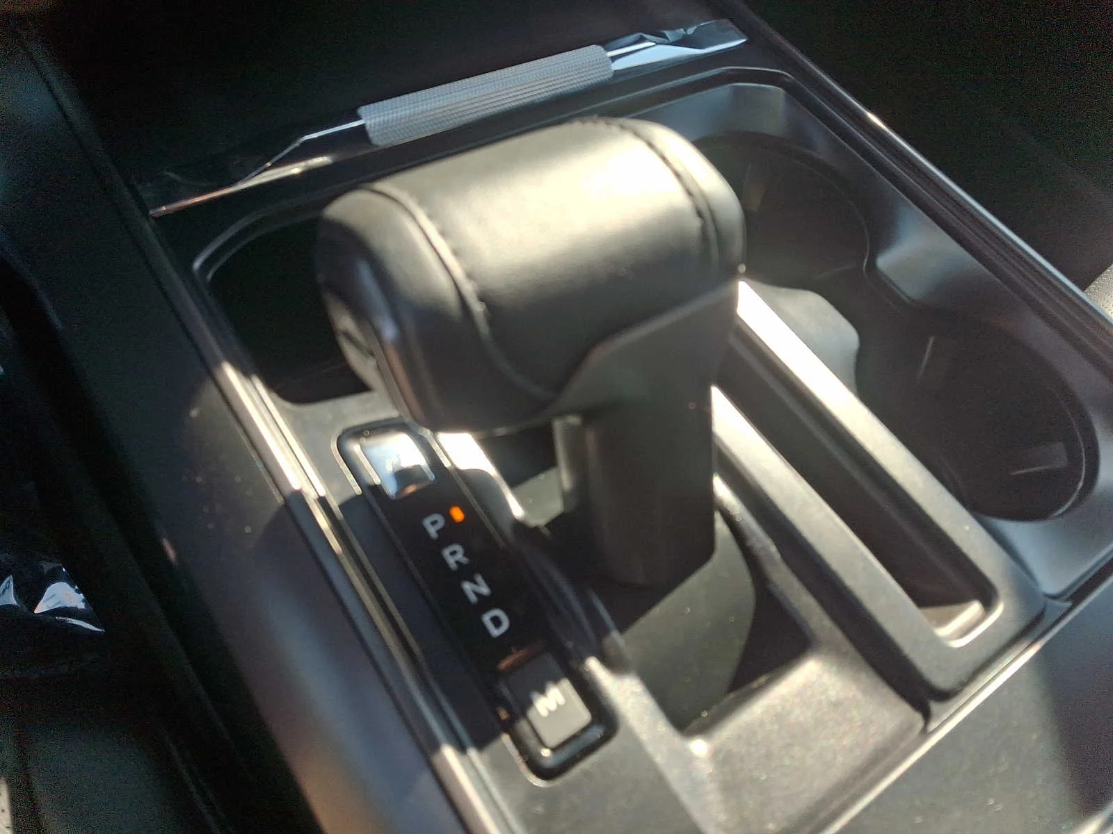 Used 2024 Agate Black Metallic Ford LARIAT image 14