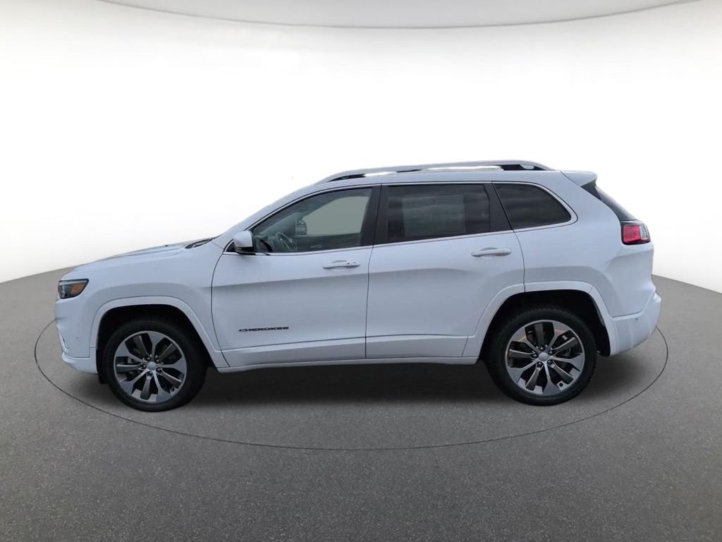 Certified Used 2019 White Jeep Overland image 10