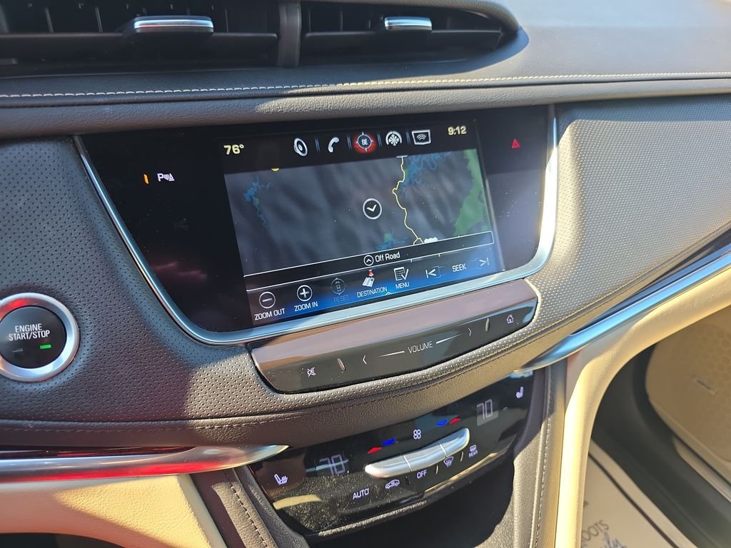 Used 2018 White Cadillac Luxury image 17