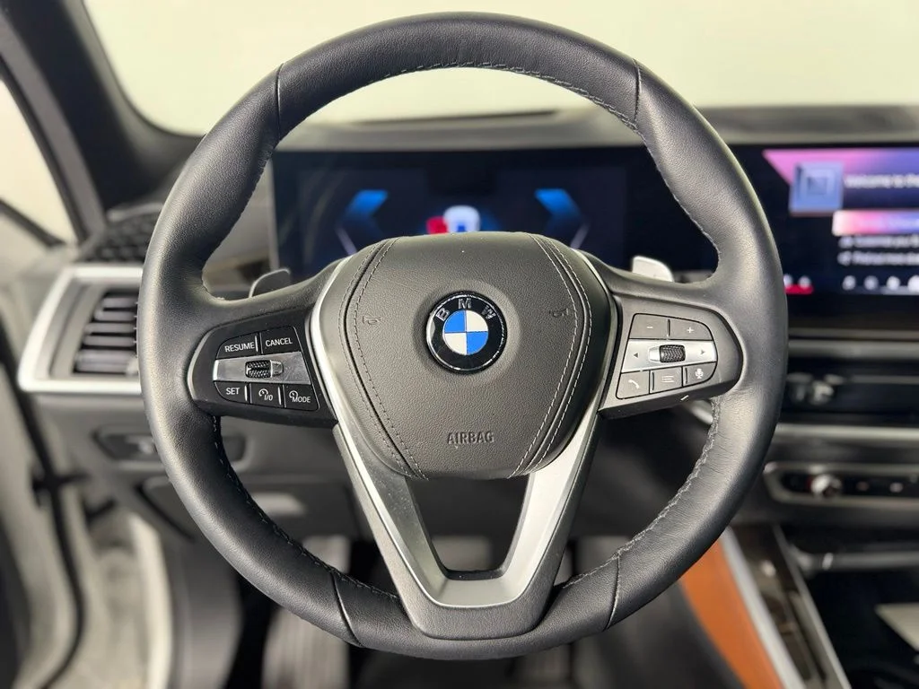 Certified Used 2025 Mineral White Metallic BMW xDrive40i image 16