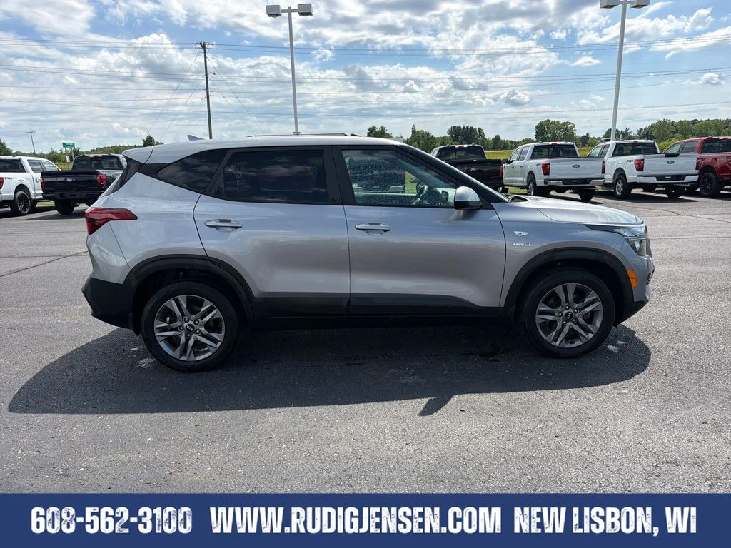 Used 2021 Gray Kia LX image 6