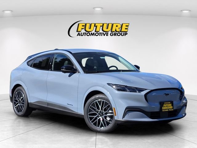 2026 Ford Mustang-Mach-e Premium's photo