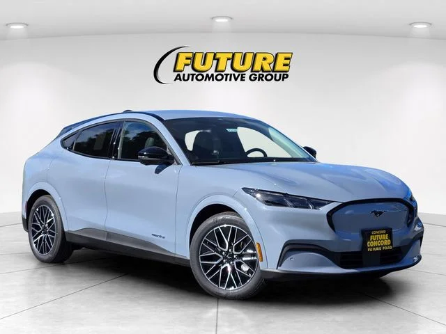 2026 Ford Mustang-Mach-e Premium's photo