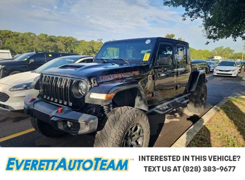 Used 2021 Black Clearcoat Jeep Mojave image 1