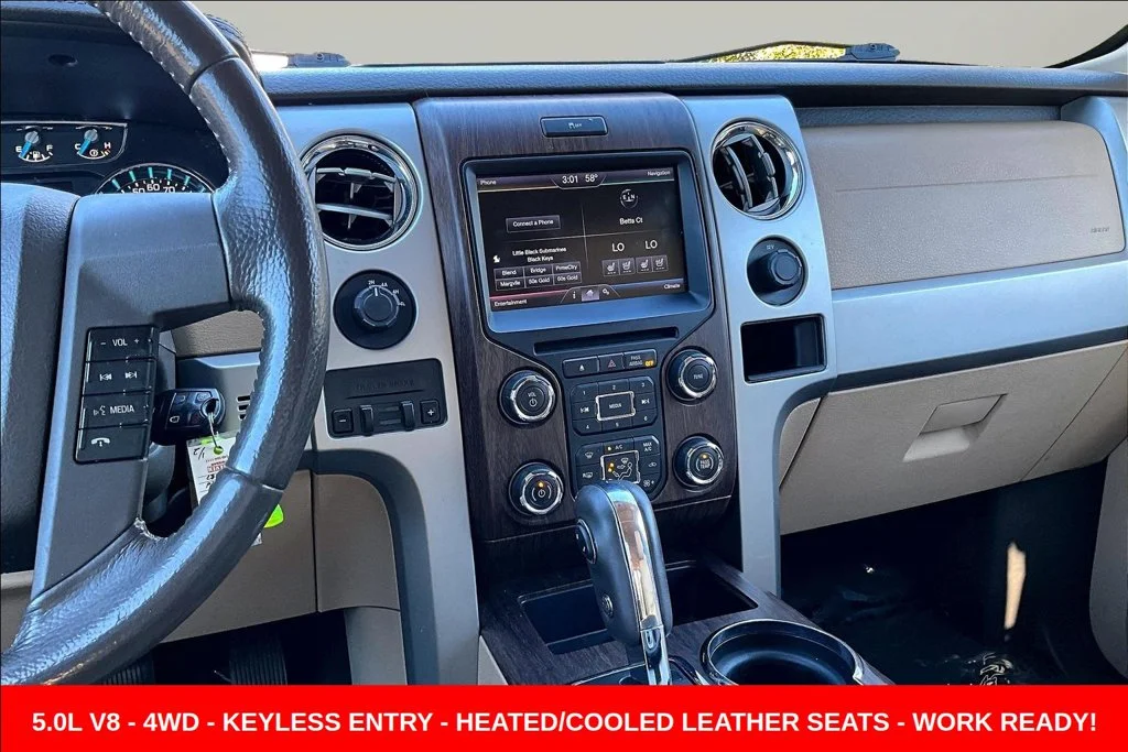 Used 2013  Ford Lariat image 10