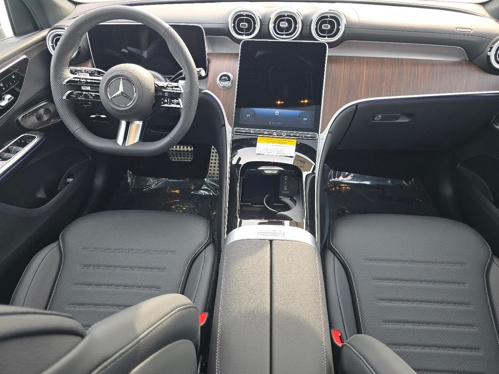 New 2026 Black Mercedes-Benz GLC 300 image 23