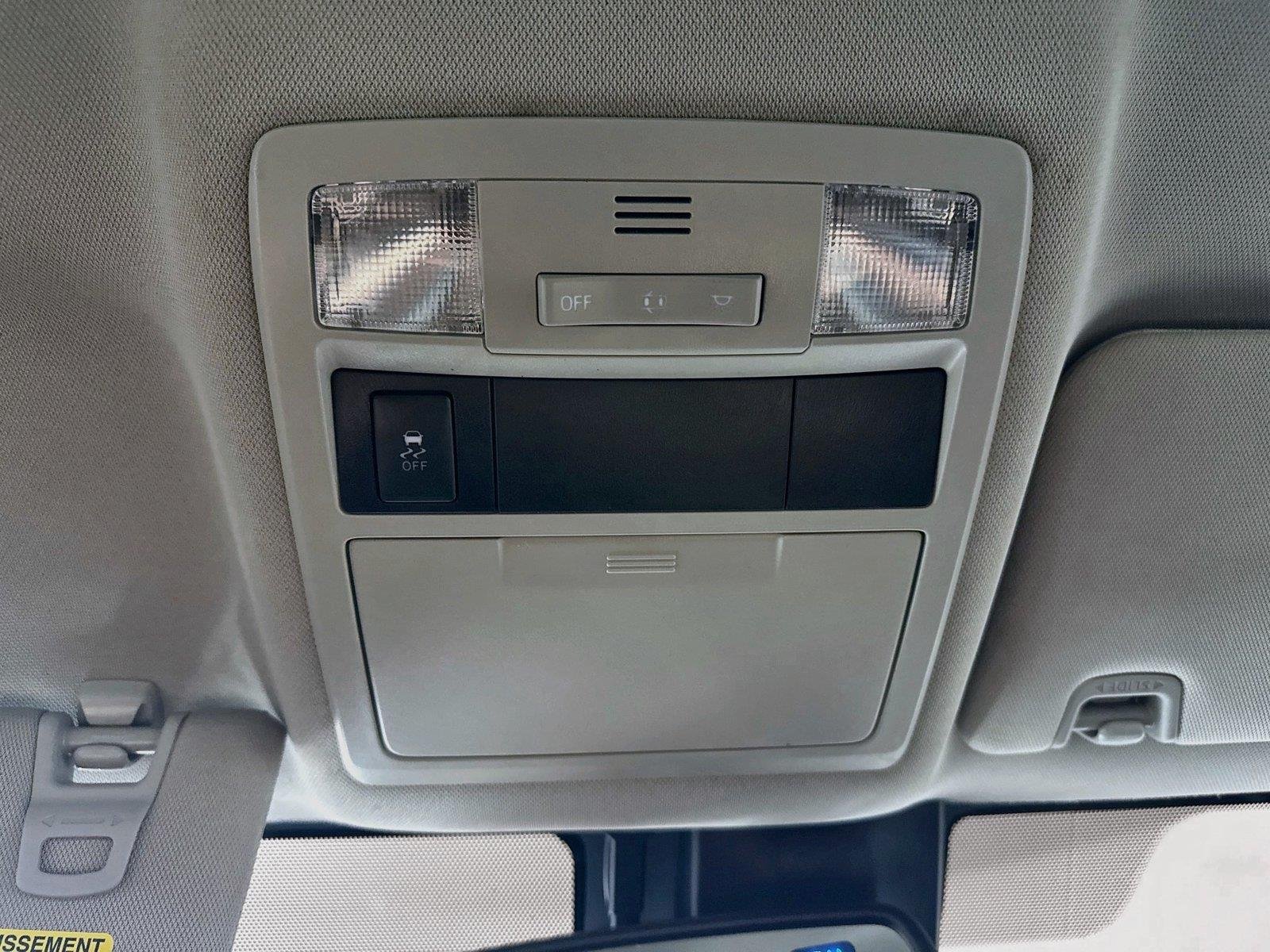 Used 2019 Cement Toyota SR5 image 6