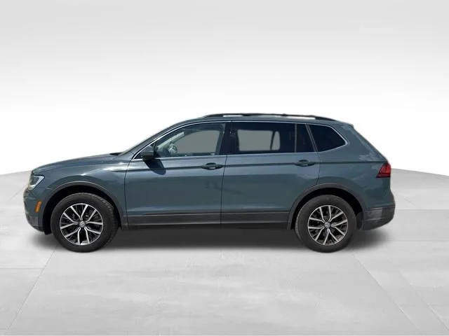 Used 2019 Green Volkswagen 2.0T SE image 6