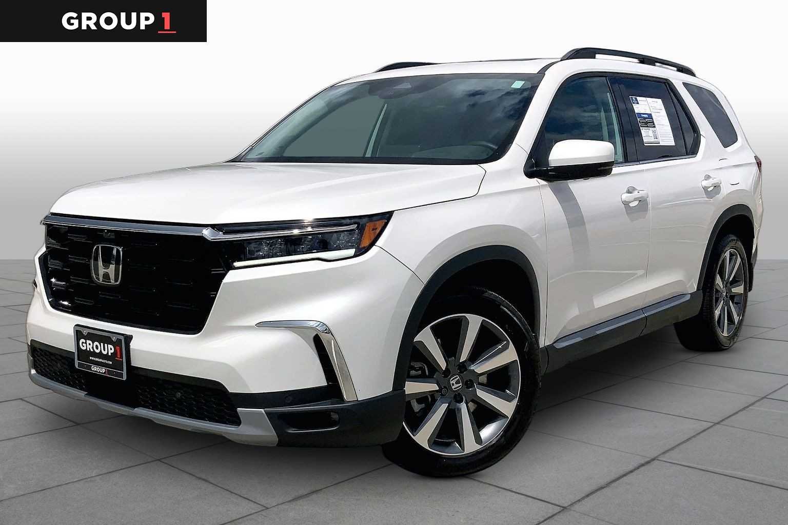 2025 Honda Pilot Elite AWD's photo