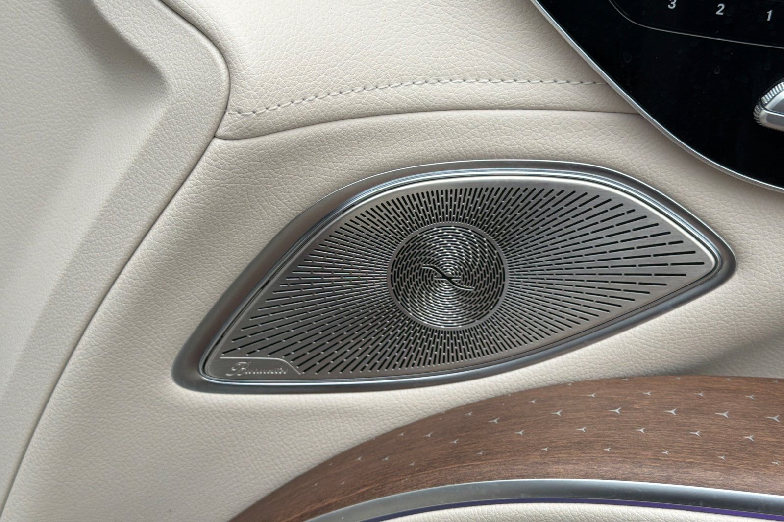 Certified Used 2024 Green Mercedes-Benz 450 image 6