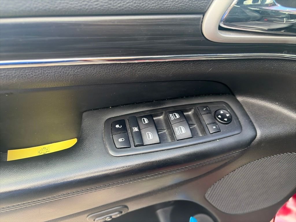 Used 2020 Red Jeep Limited image 17