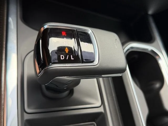 Used 2024 White Chevrolet RST image 24