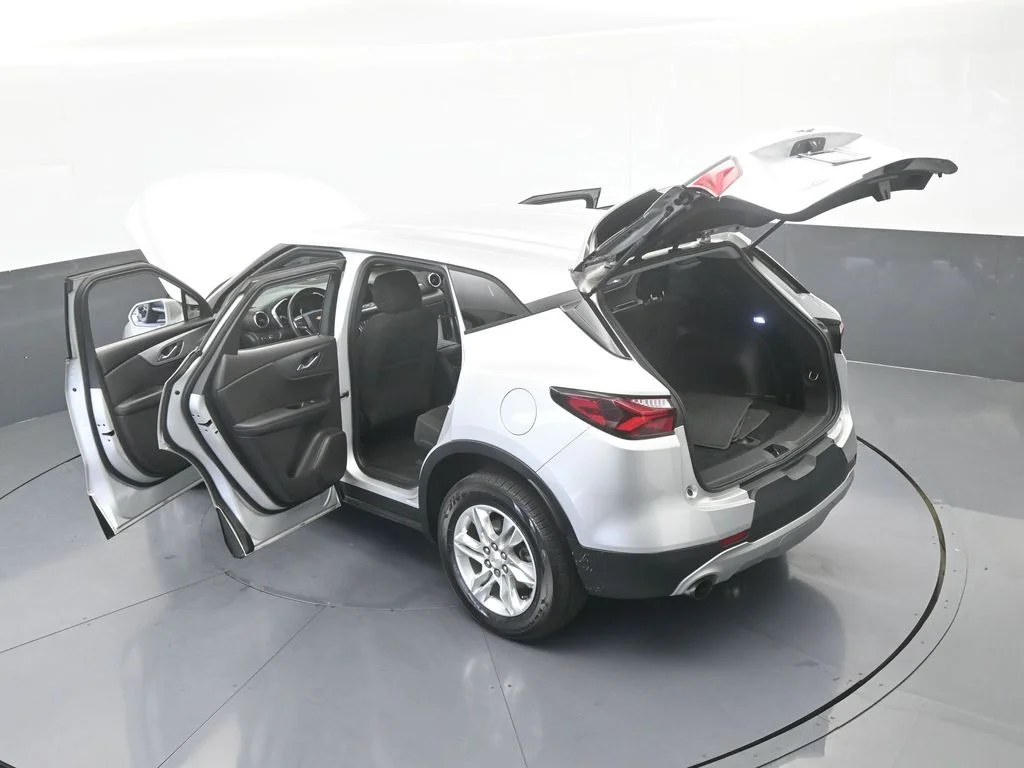 Used 2019 Silver Ice Metallic Chevrolet L image 60