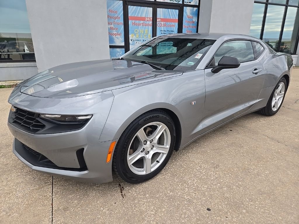 Used 2023 Chevrolet Camaro 1LT with VIN 1G1FB1RX2P0142766 for sale in Kansas City