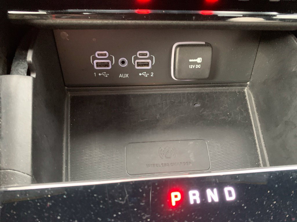 Used 2024 Diamond Black Crystal Pearlcoat Jeep Altitude X image 22
