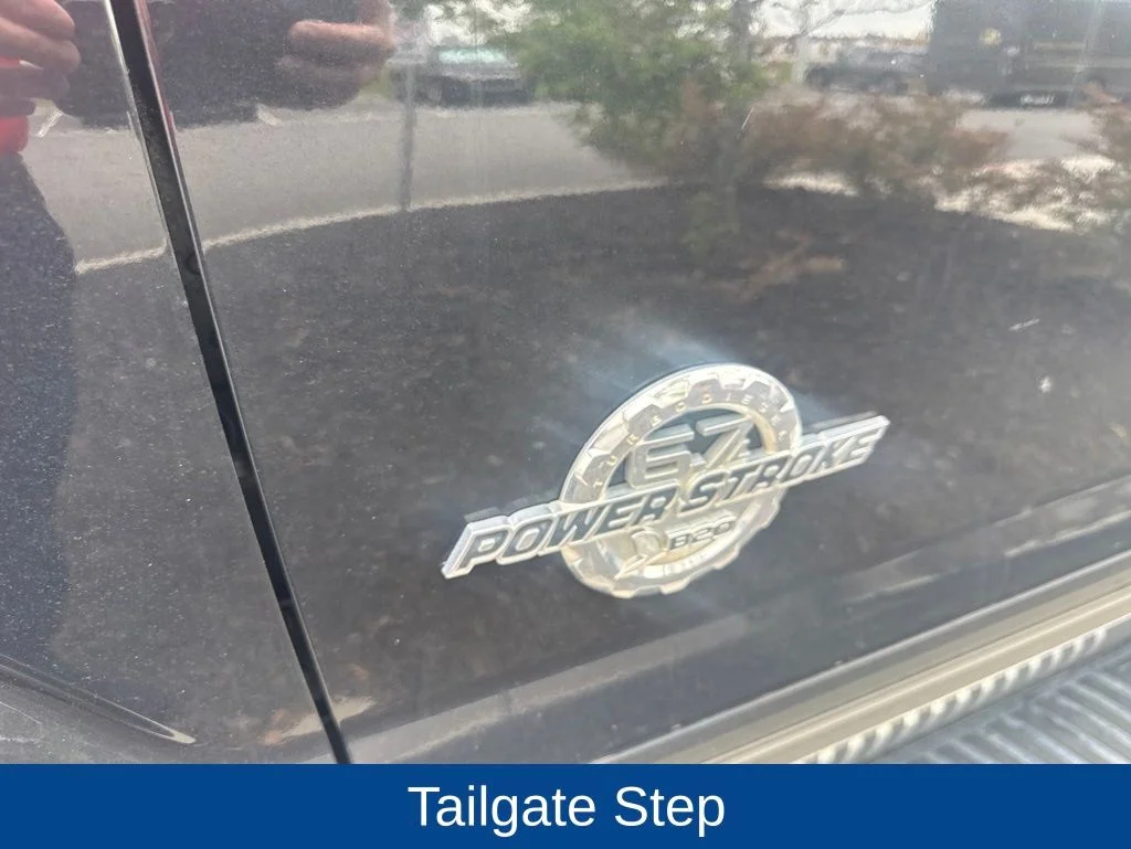 Used 2014 Tuxedo Black Metallic Ford Lariat image 7