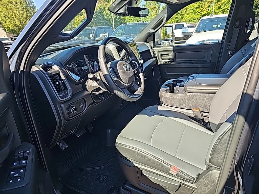 2026 RAM 2500 Tradesman - Photo 11
