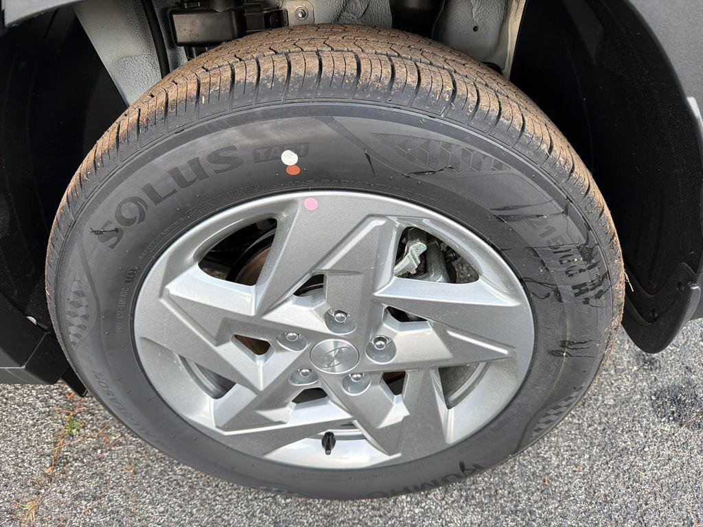 New 2026 White Hyundai SE FWD image 19