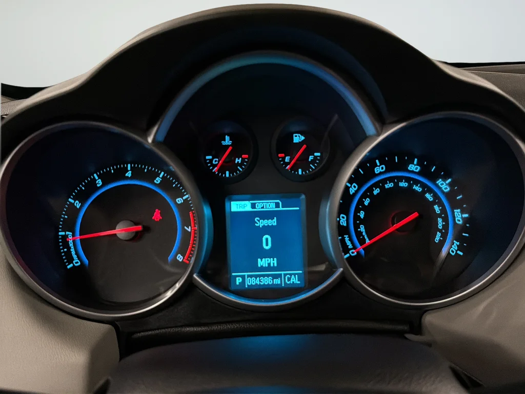Used 2013 Gray Chevrolet LS image 21