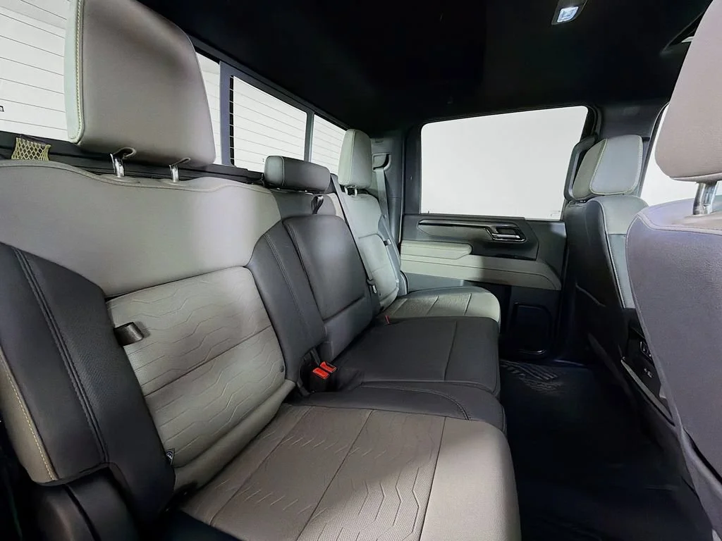 Used 2025 Black Chevrolet ZR2 image 25