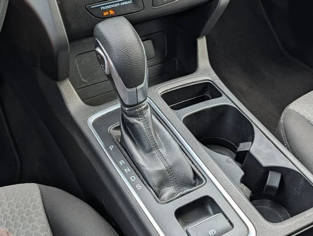 Used 2018 Lightning Blue Metallic Ford SE image 23