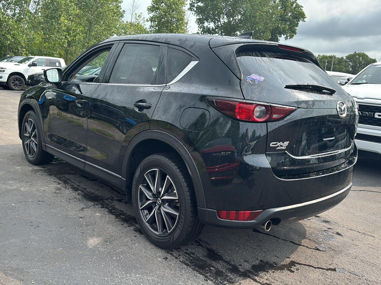 Used 2018 Soul Red Crystal Metallic Mazda Touring image 9