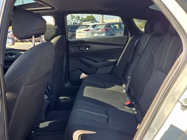 Used 2025  Honda Sport image 6