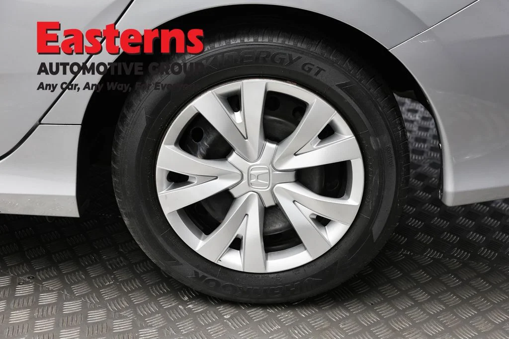 Used 2020 Silver Honda LX image 8