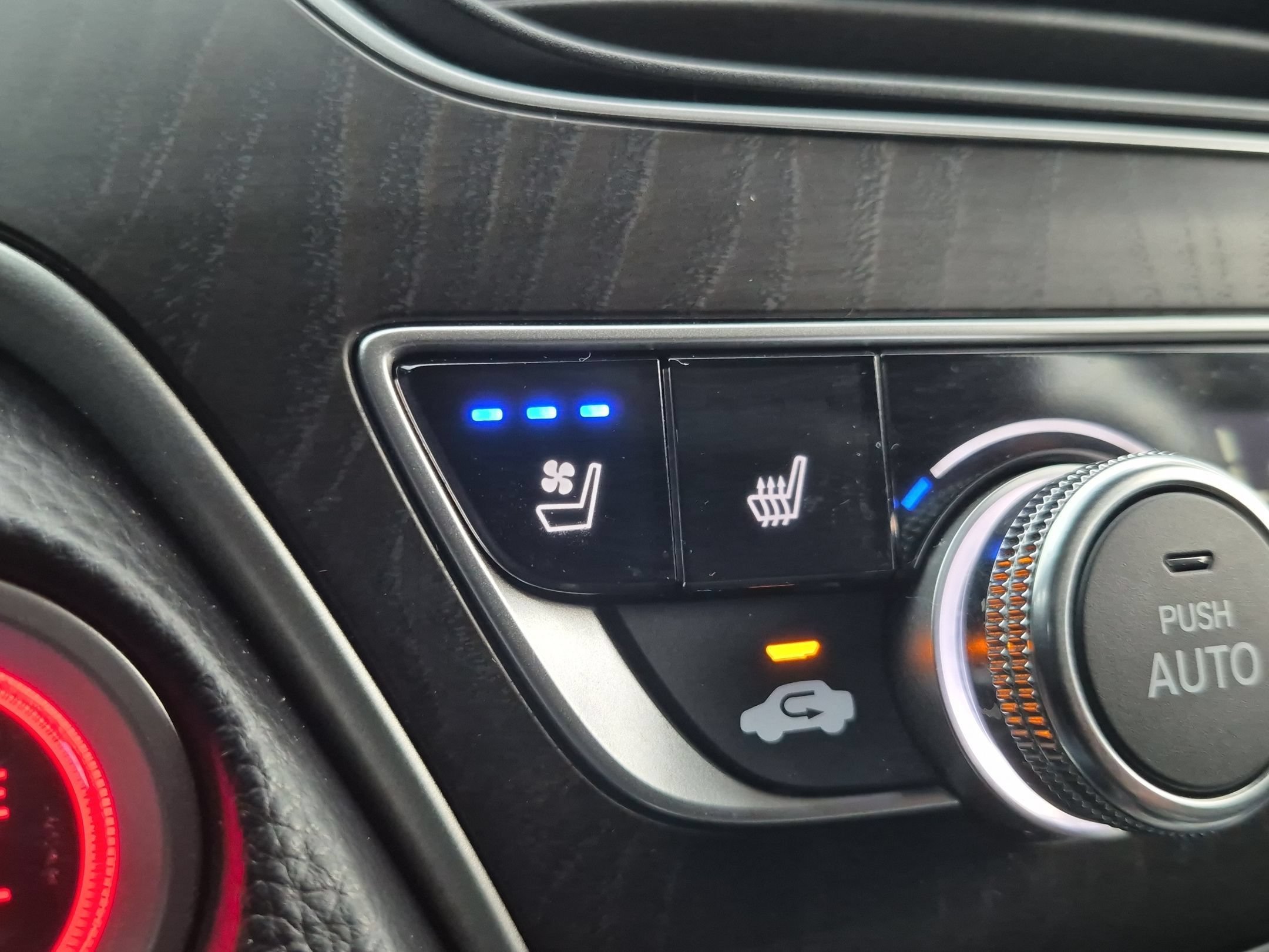 2018 Honda Accord Touring - Photo 21