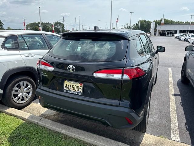 Used 2023 Black Toyota L image 7