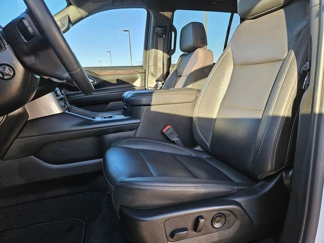 Used 2024 Summit White Chevrolet LT image 16