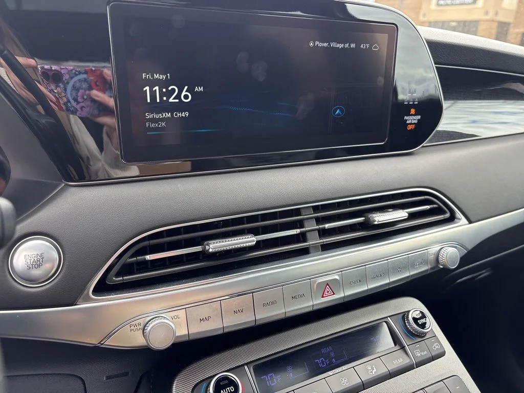 Used 2022 Abyss Black Pearl Hyundai Calligraphy image 18