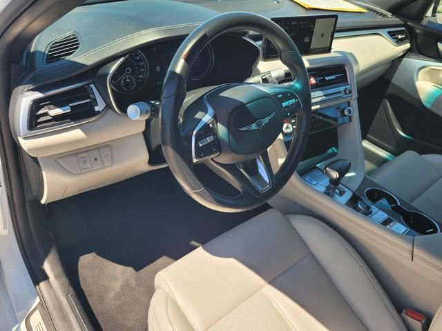 Used 2024 White Genesis 2.5T image 12