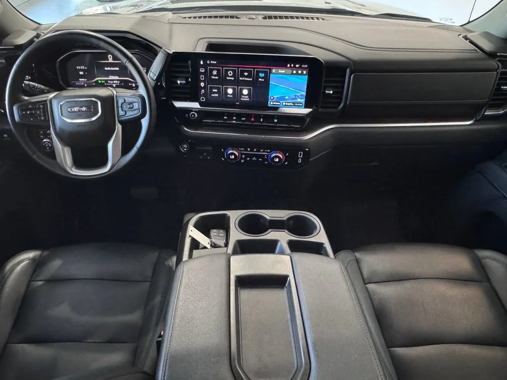 2025 GMC Sierra 1500 SLT - Photo 13