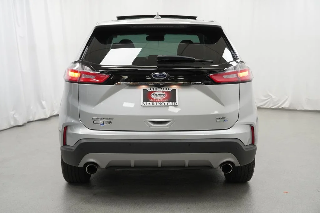 Used 2019 Silver Ford SEL image 11