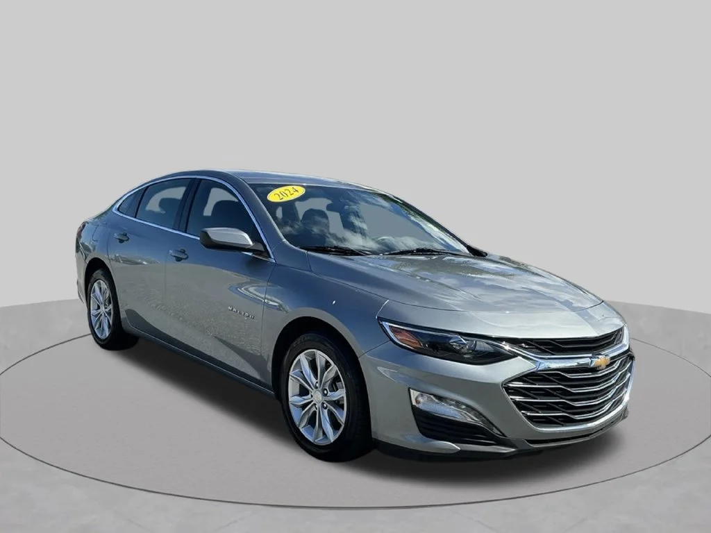 Used 2024 Gray Chevrolet LT image 13