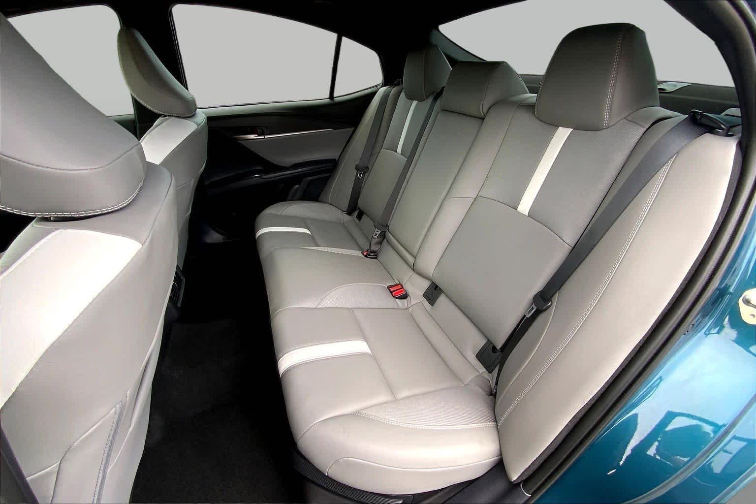 Used 2025 Ocean Gem Toyota SE image 38