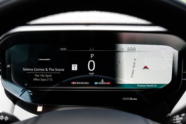 New 2026 Charente Grey Land Rover Dynamic SE image 24