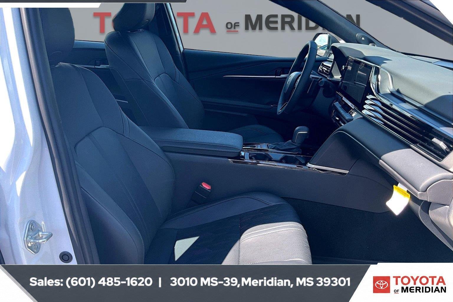 Used 2026 Wind Chill Pearl Toyota XSE image 6