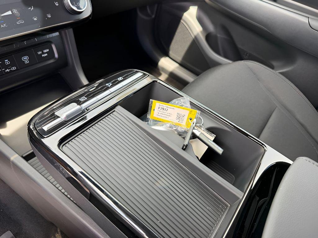 New 2026 Shimmering Silver Hyundai SEL FWD image 31