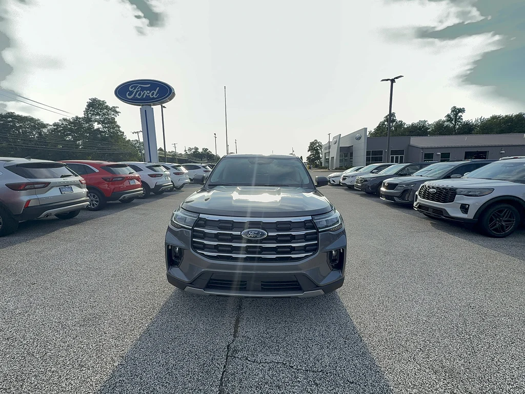 New 2026 Carbonized Gray Metallic Ford Active image 10